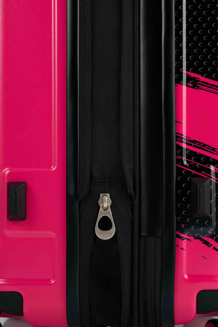 SQUID GAME SPINNER 67/24 EXP TSA  hi-res | American Tourister